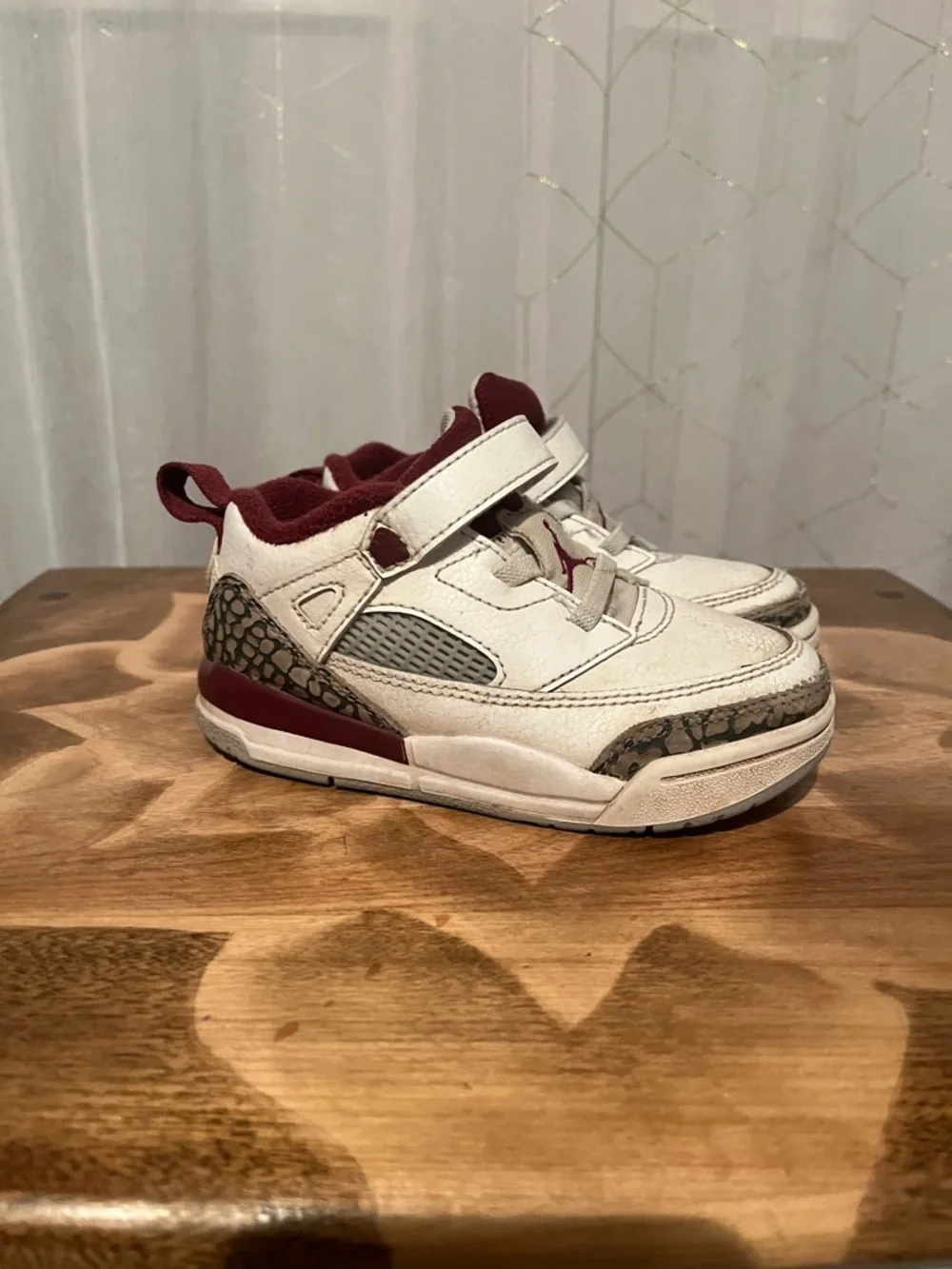 Nike Air Jordan Toddler Sneakers White/Red Elephant Print Size 7.5 - Picture 2 of 8